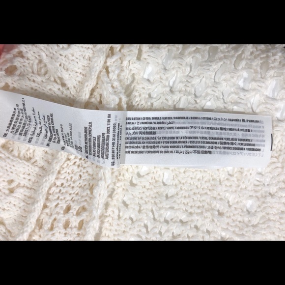 Hollister Crochet long Duster Cardigan. Size xs/s - Picture 6 of 6